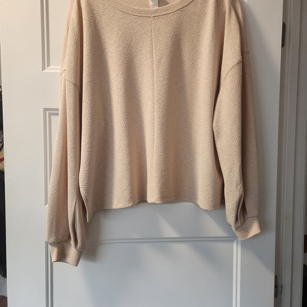 H&M Cream Women's Crew Neck Sweater